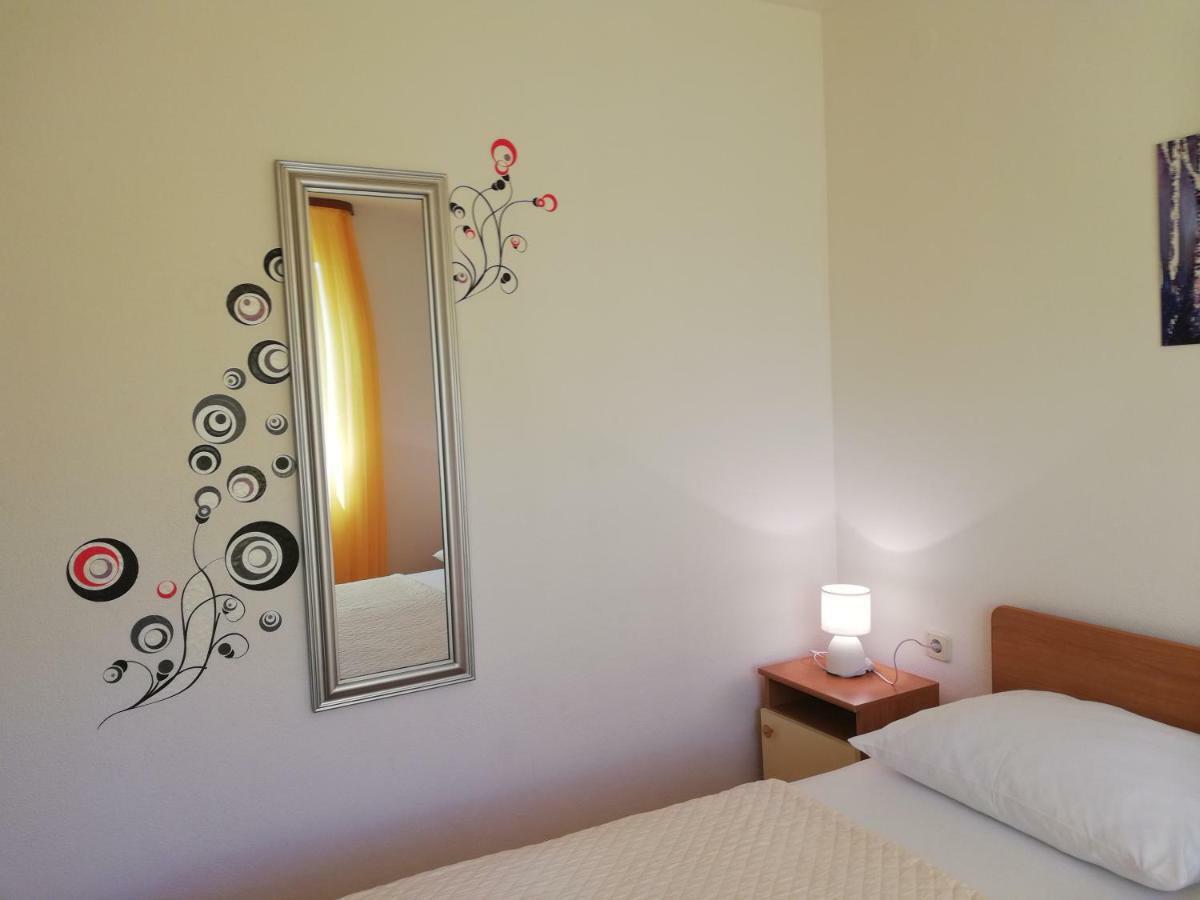 Apartment Apartmani Marija Primosten
